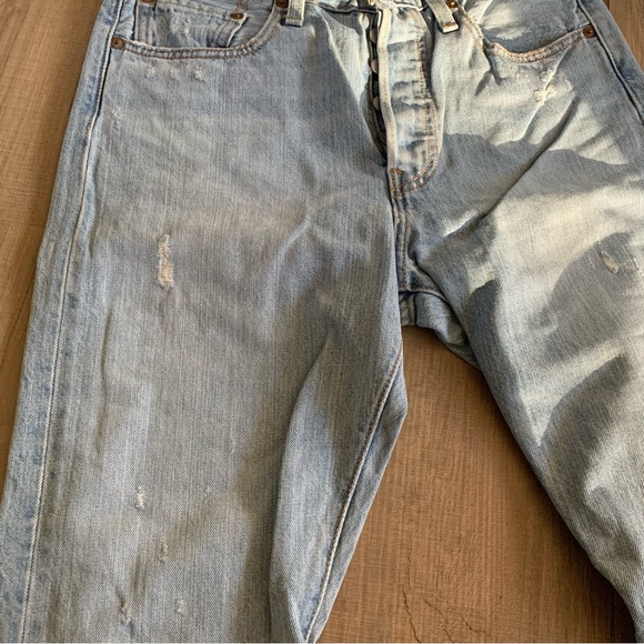 NWOT Levi’s 501 Distressed Jeans - Picture 7 of 12